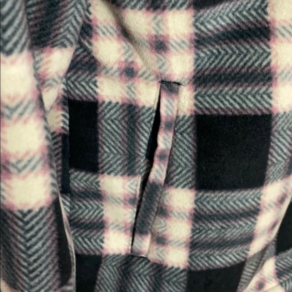 Soho Threads Ladies Plush Shirt Jacket Plaid Super Cozy--Black (Wood Rose) - Picture 6 of 8